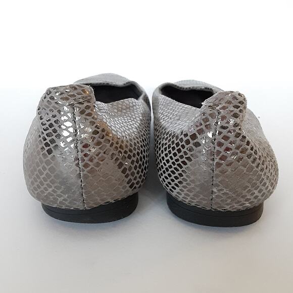 Vionic Caballo Snakeskin Pointed Toe Flats Gold Metallic Natural Womens 7.5 - Picture 6 of 12